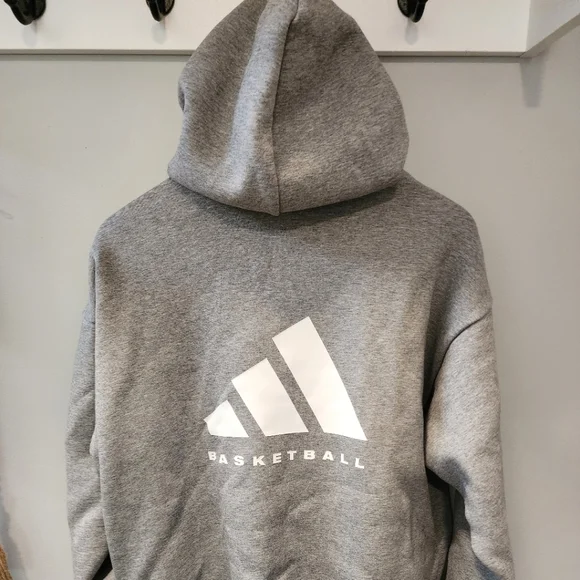 NWT ADIDAS Basketball Sweatshirt - Picture 1 of 5